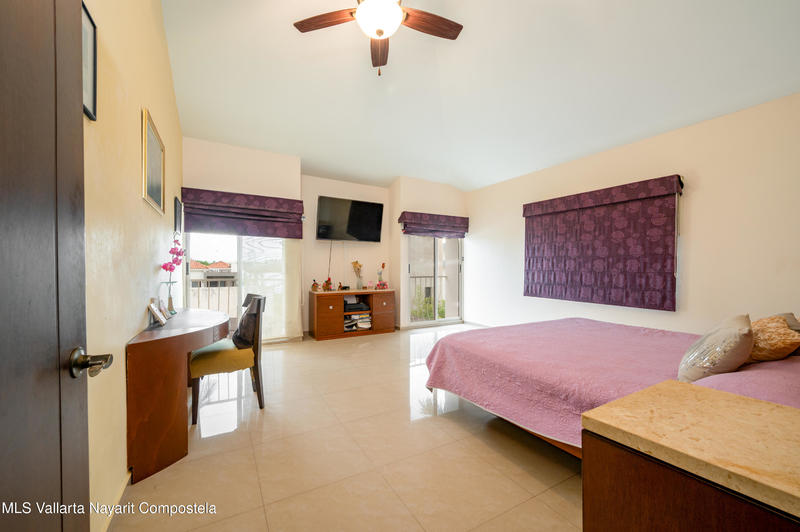 20250818233648430885000000 o