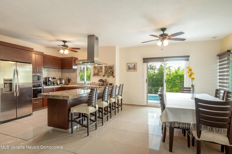 20250818233655995357000000 o