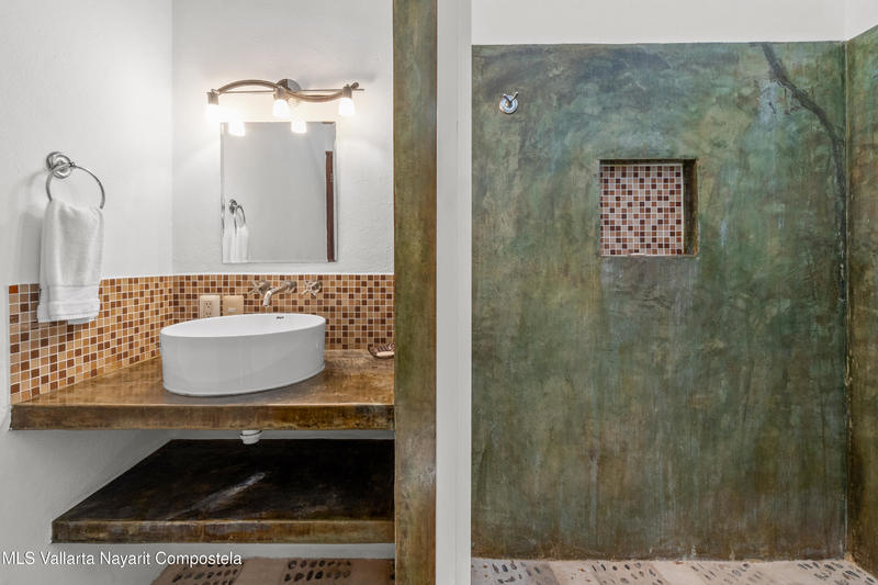 20250722174317807881000000 o