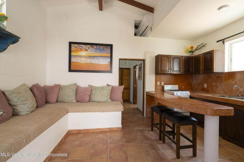 20250828222701853659000000 o