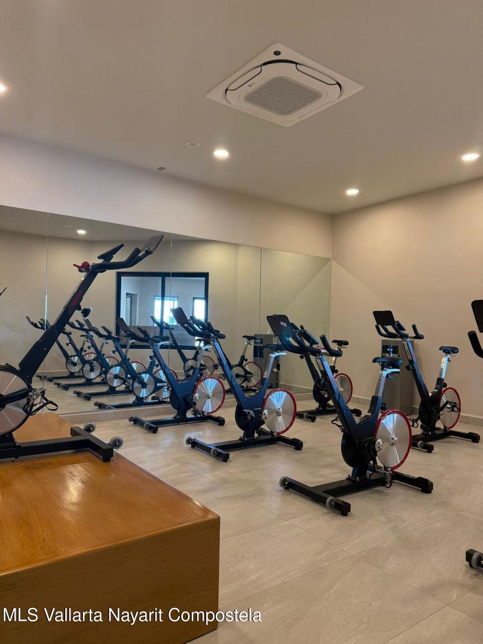 20251002184722206279000000 o