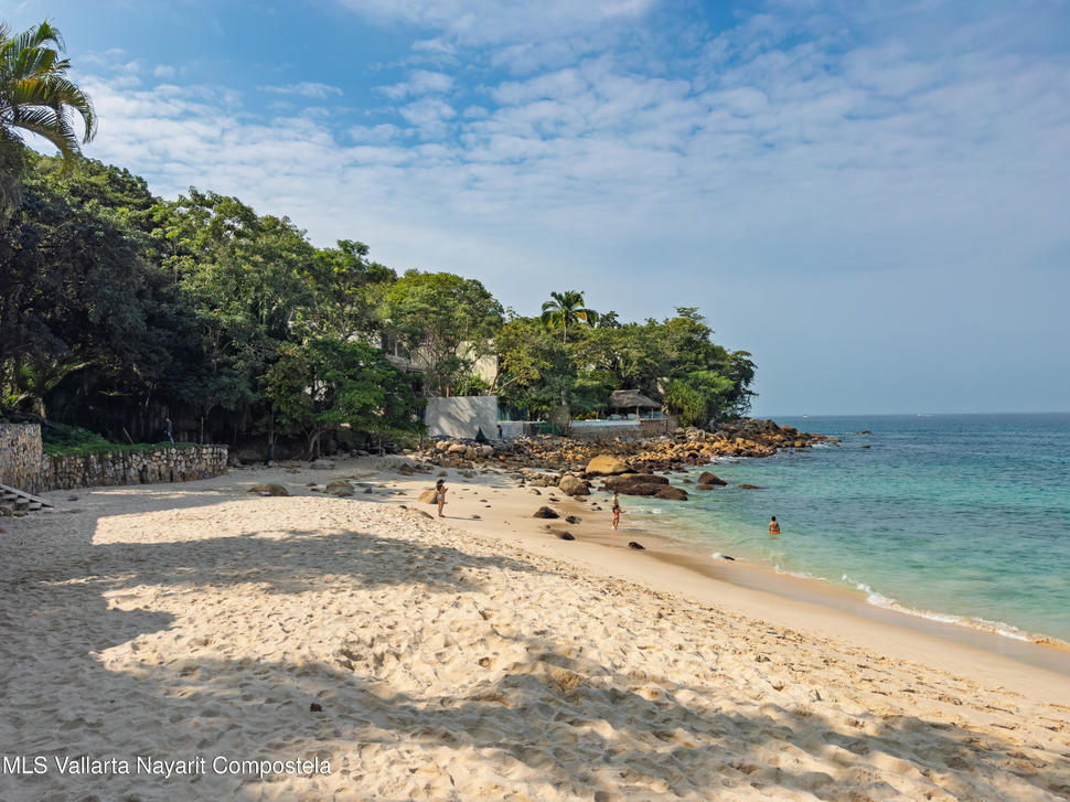 20251203231146007117000000 o