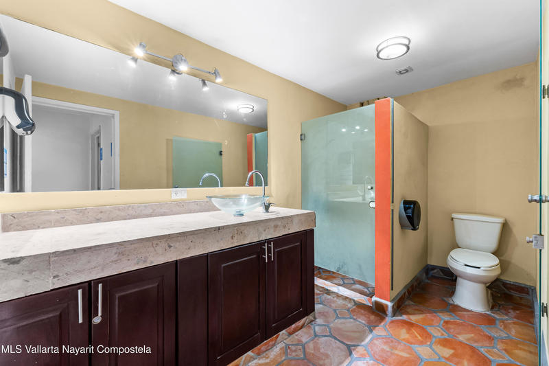 20251030002441267869000000 o