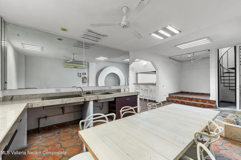 20251030002515675731000000 o