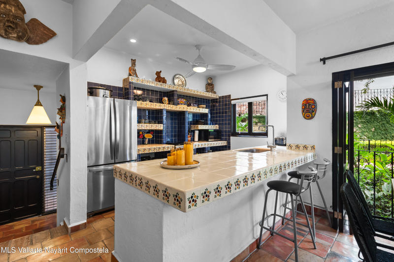 20251017203332432819000000 o