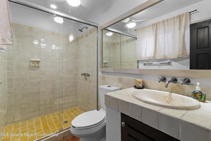 20251017203559743629000000 o