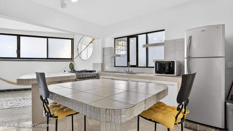 20251022215455295971000000 o