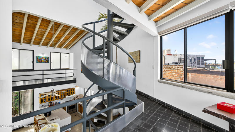 20251030045619422324000000 o