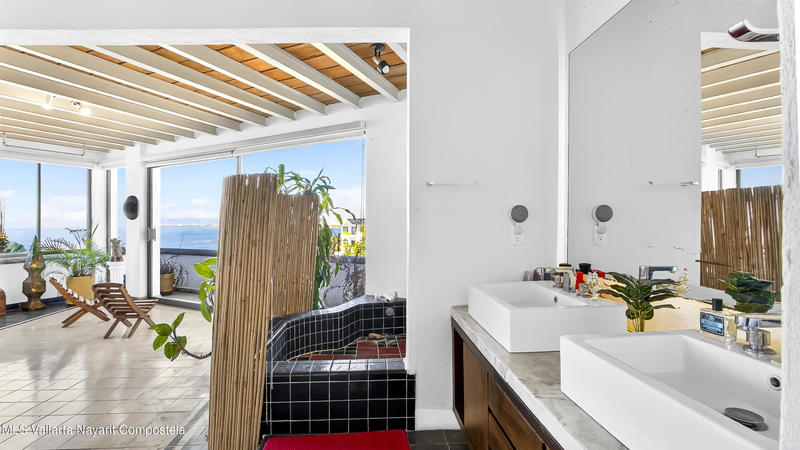 20251030045631908246000000 o