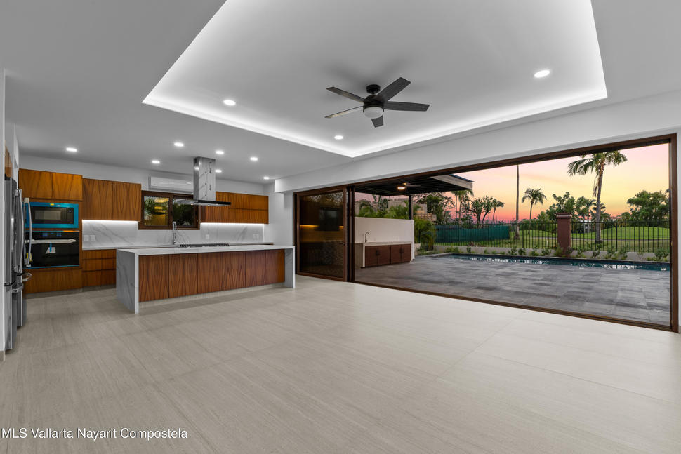 20251027225024798881000000 o