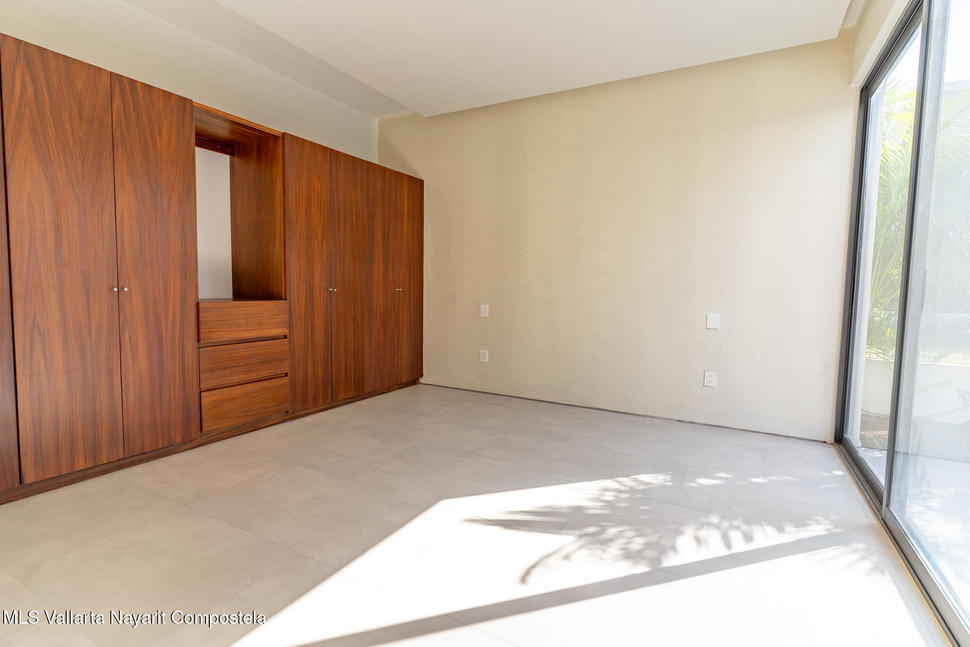 20251106193727373128000000 o