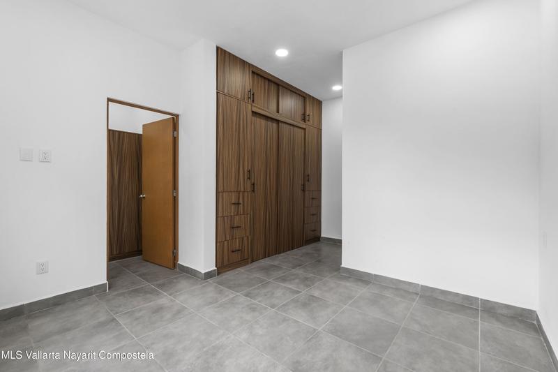 20250805210312777389000000 o