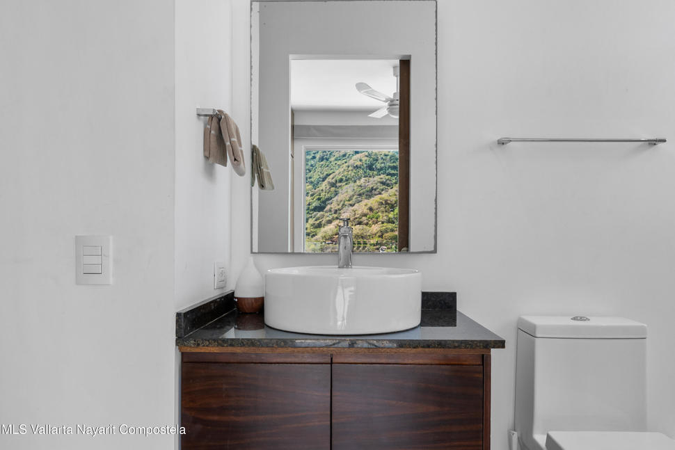 20260131190255696337000000 o