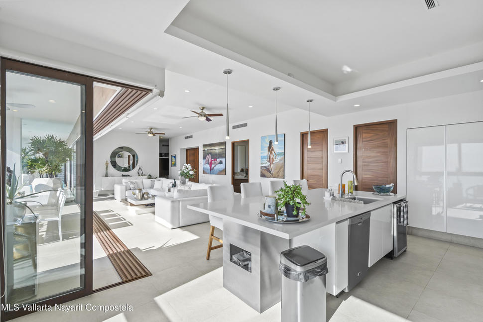 20251216164415180047000000 o