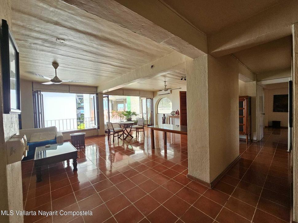 20251204024301778045000000 o