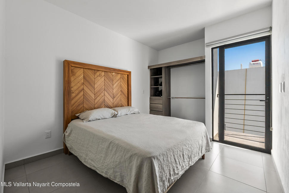 20260211234620253386000000 o