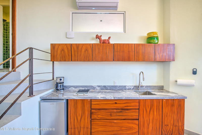 20251028045449086932000000 o