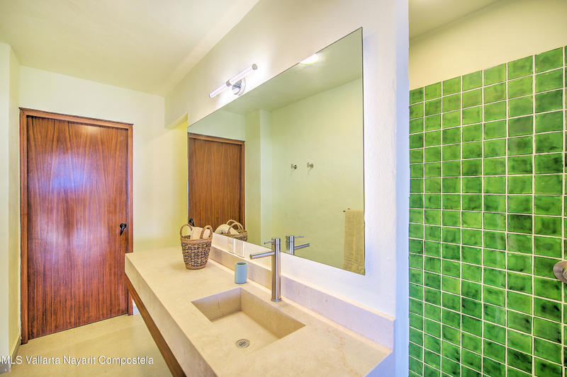 20251028045505766681000000 o