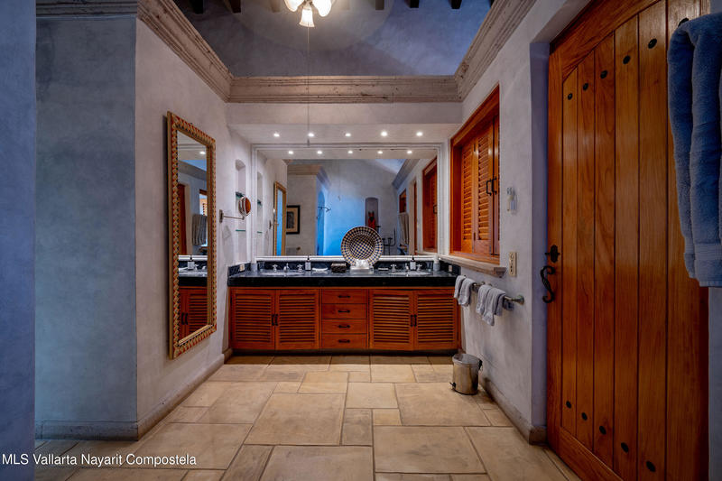 20250806213212502933000000 o