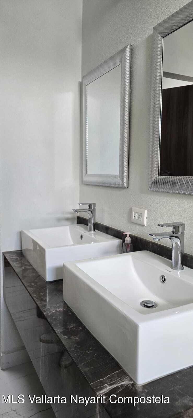 20260724234400649729000000 o