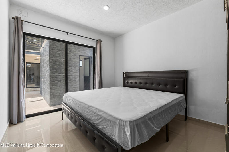 20250911210340029635000000 o