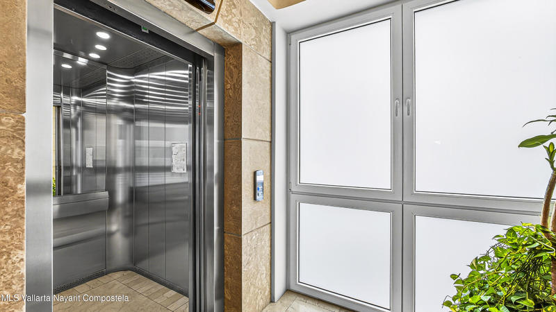 20251113193201863677000000 o