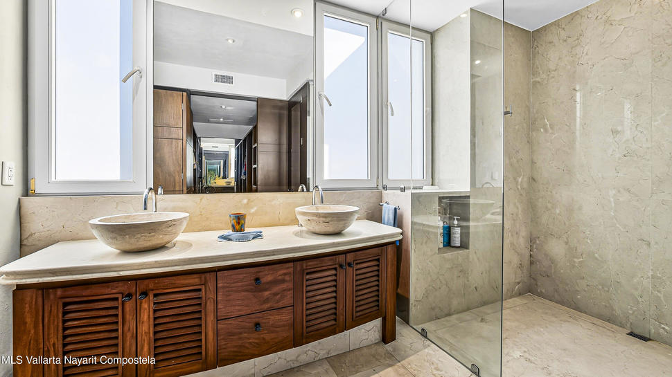 20251113193348018550000000 o