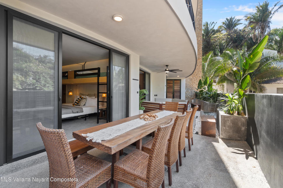 20251208181217133587000000 o