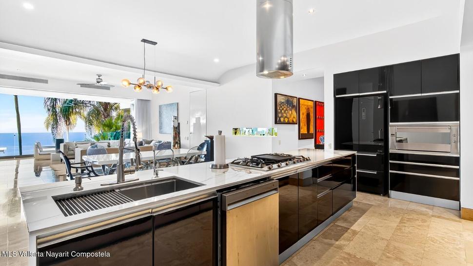 20251119212525229073000000 o