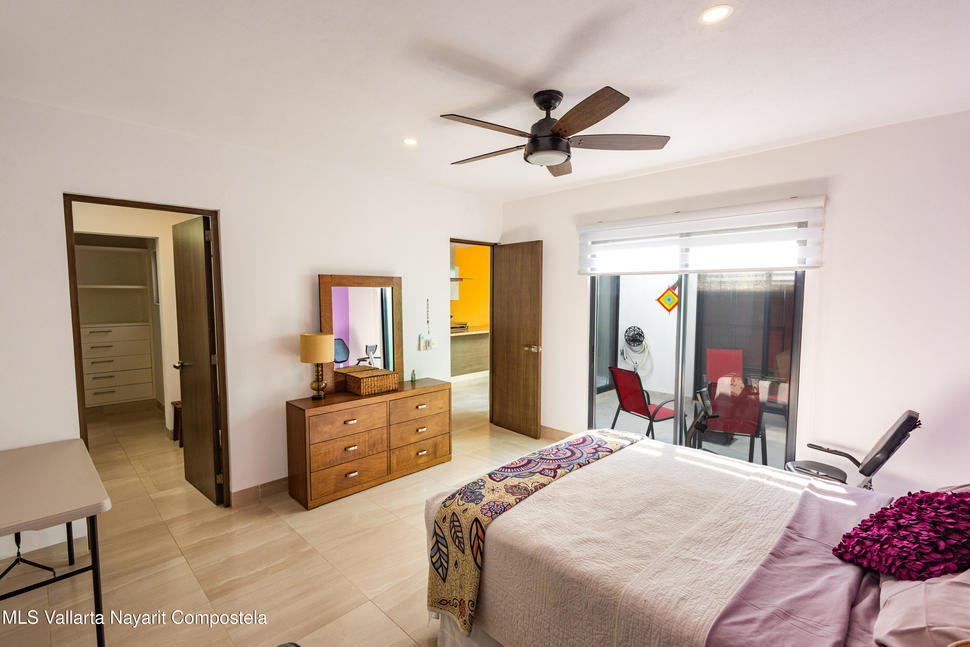 20251215170830442144000000 o