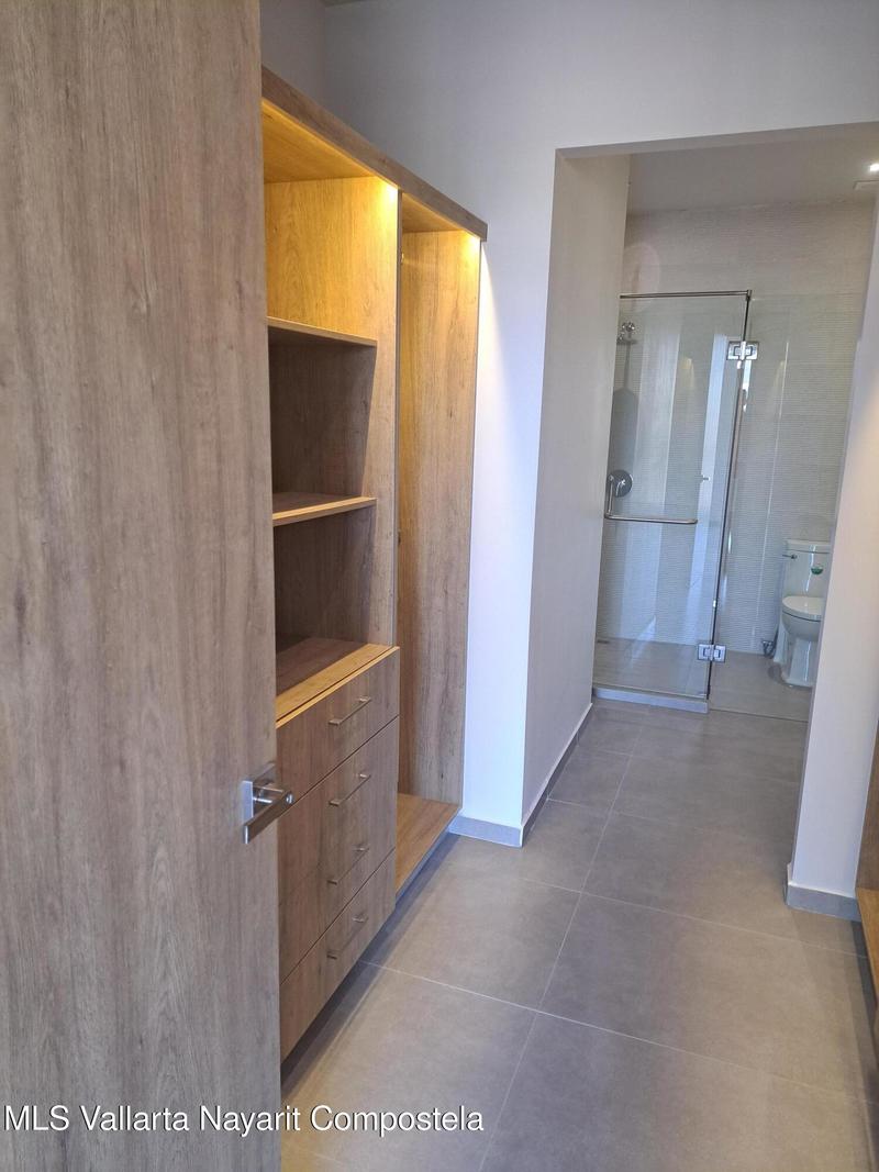 20251213060625424376000000 o