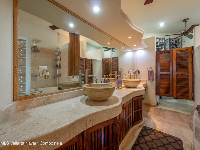 20250707233618079450000000 o