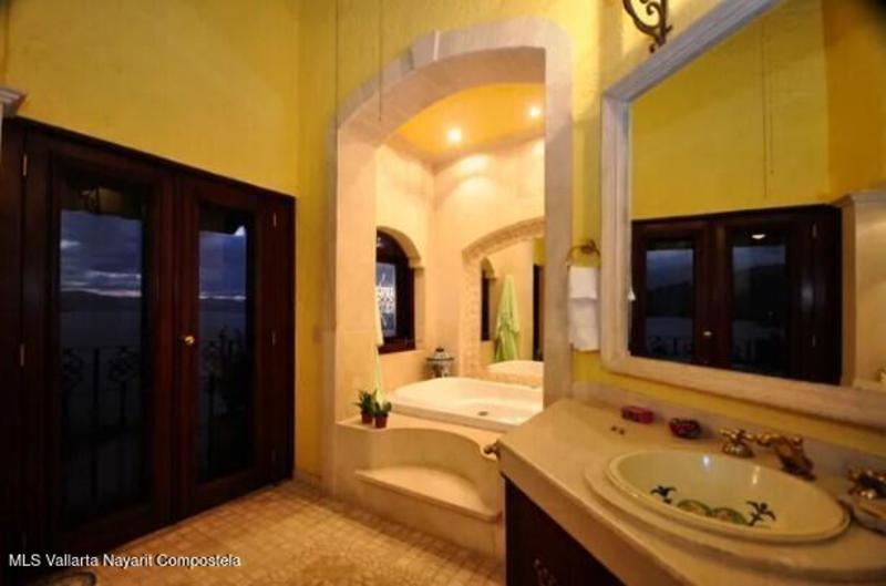 20251110211211546683000000 o