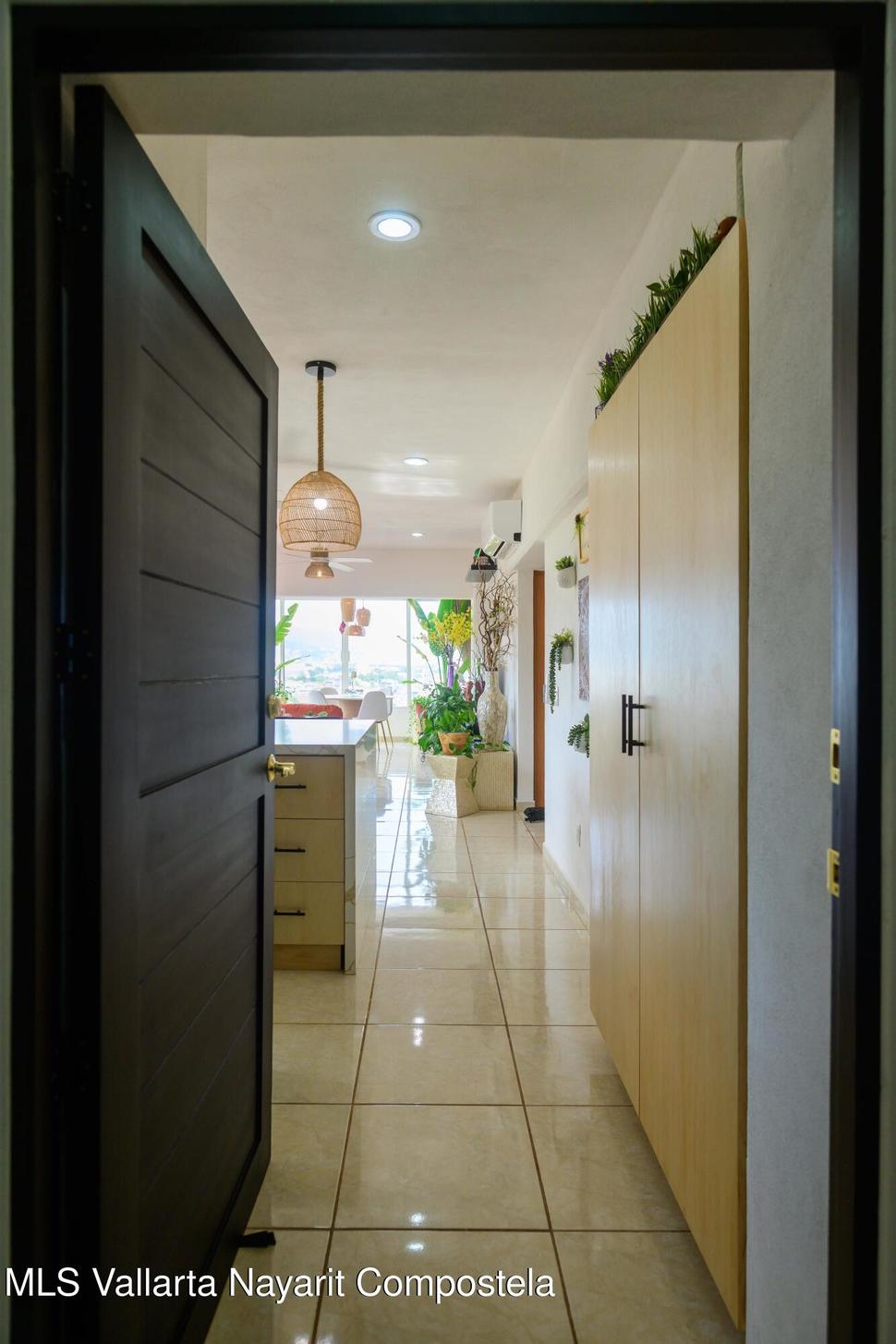 20251110190120979917000000 o