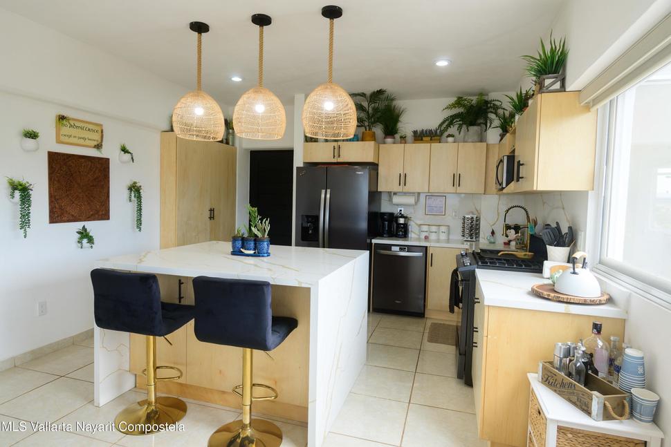 20251110190205958582000000 o