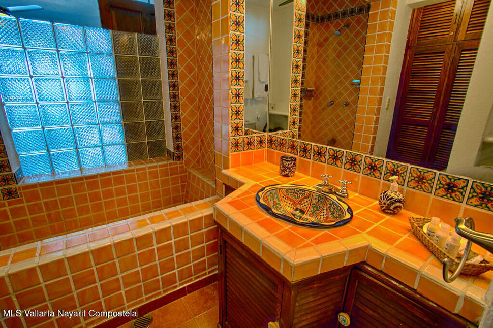 20250912192446087875000000 o