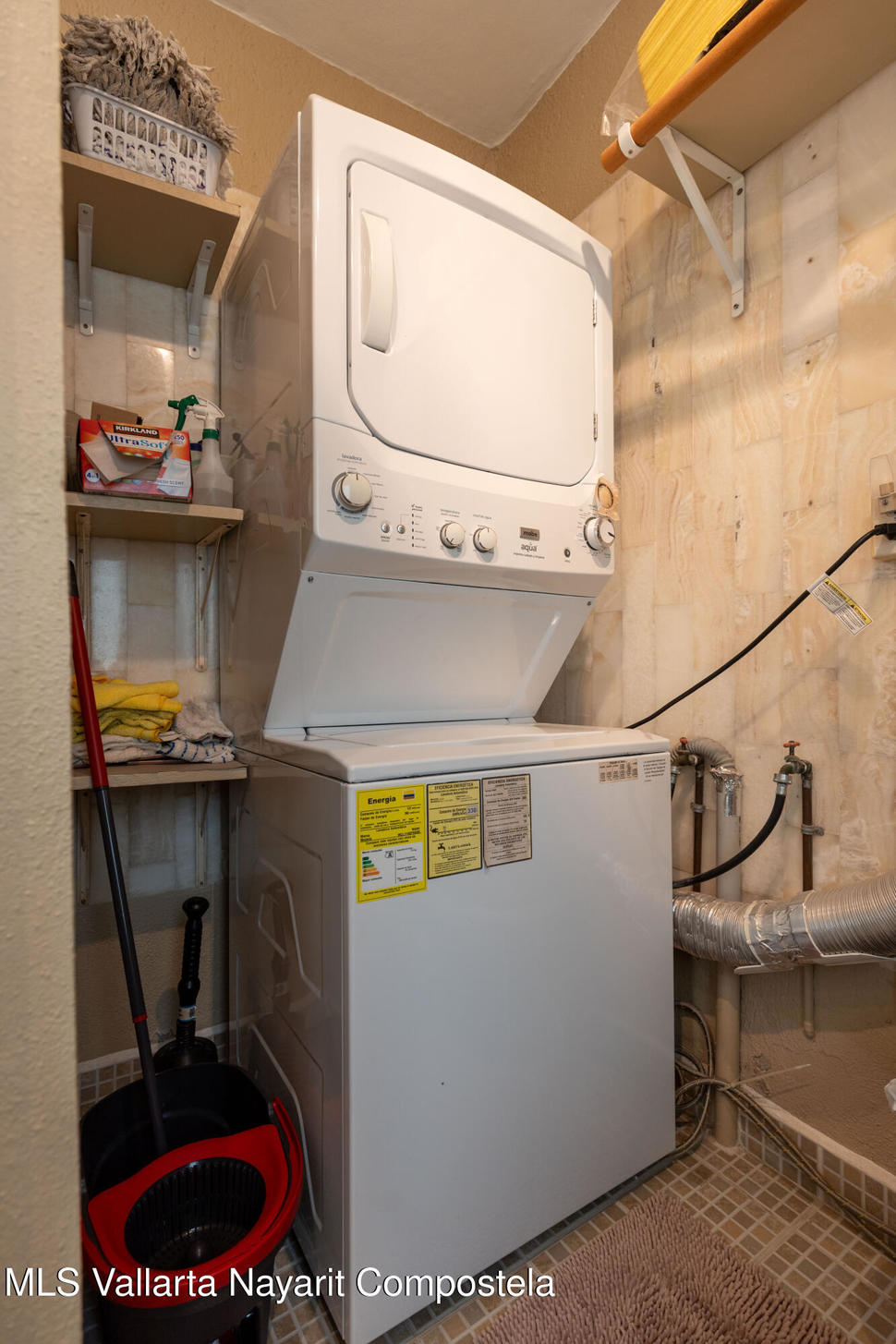 20251207204629842308000000 o