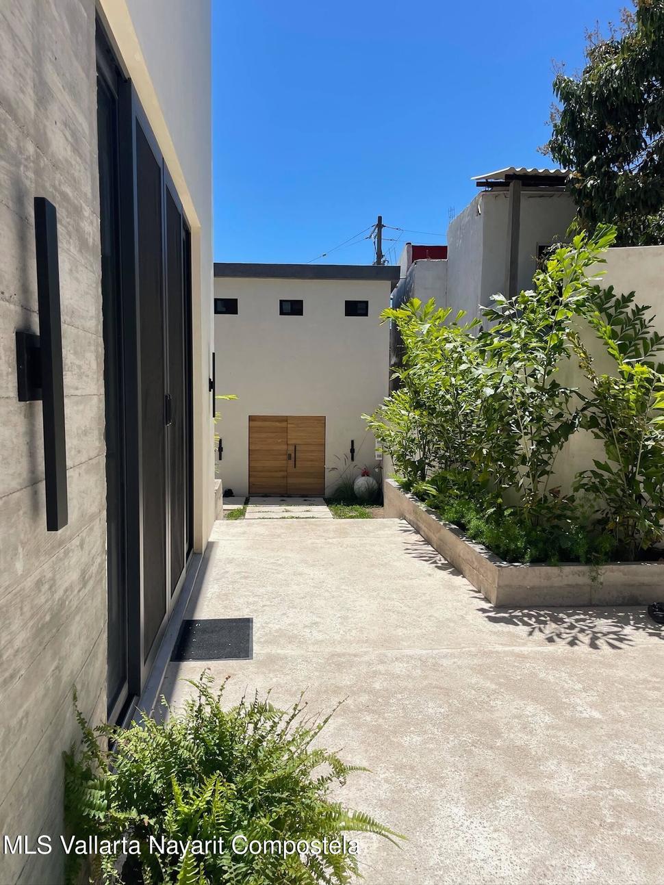 20251002185721153121000000 o