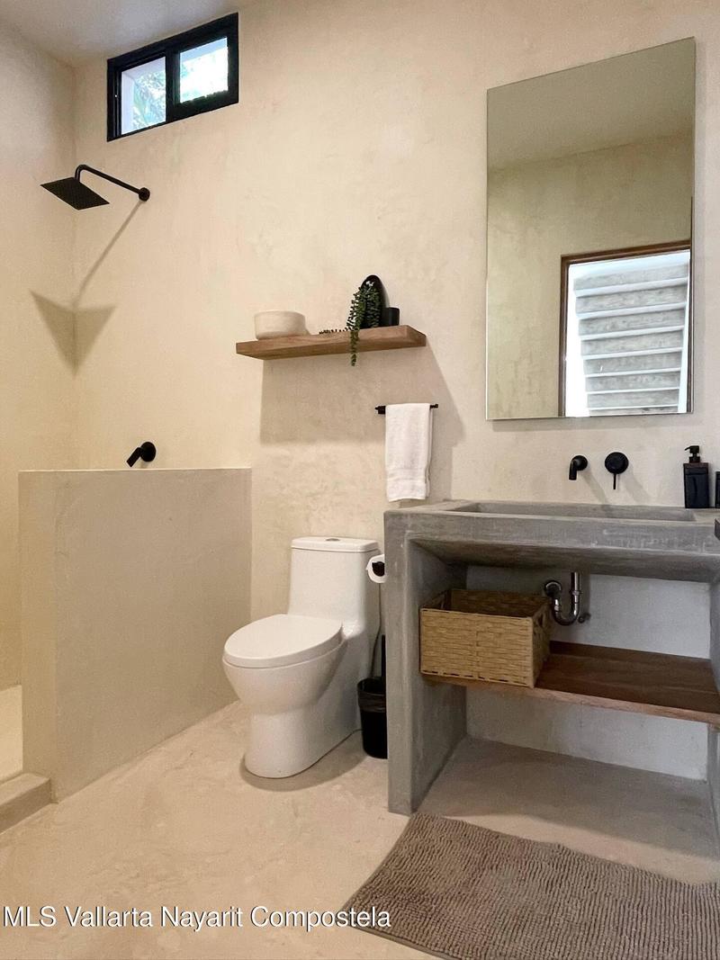 20251002185724774341000000 o