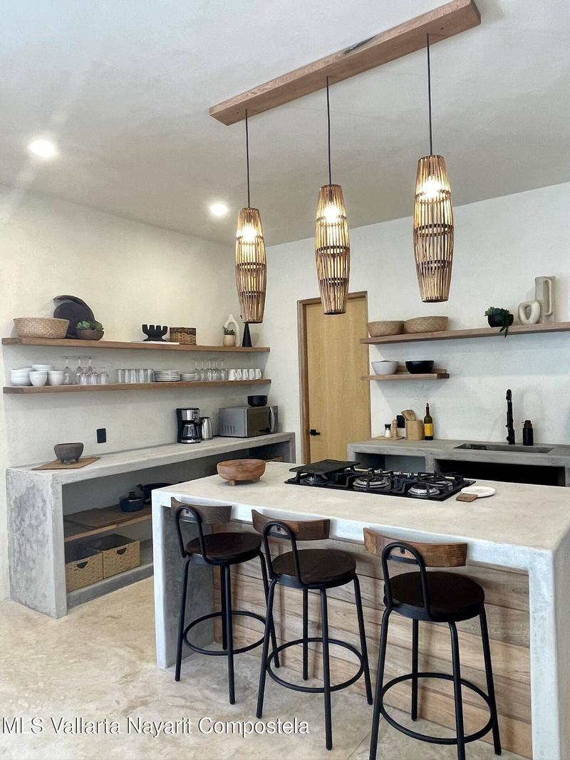 20251002185739292966000000 o