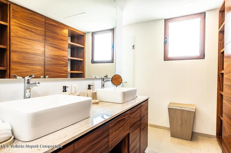 20251211224438164443000000 o