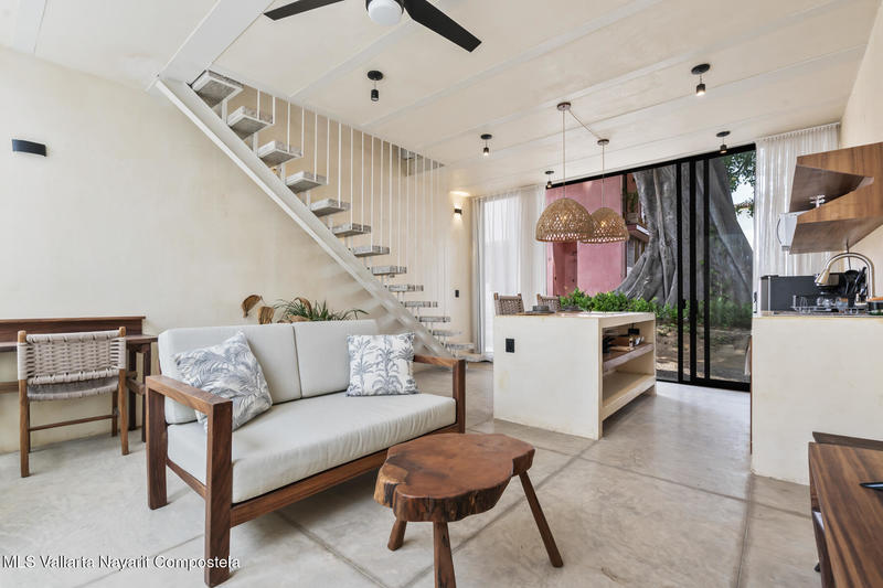 20251010180453273260000000 o