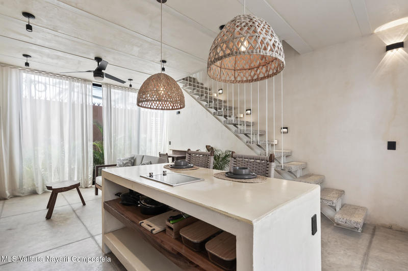 20251010180509592860000000 o