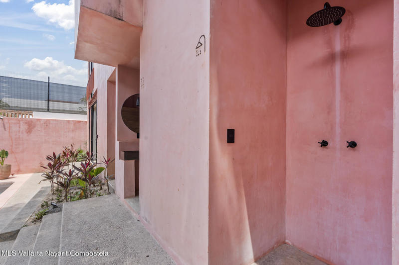 20251010180518062732000000 o