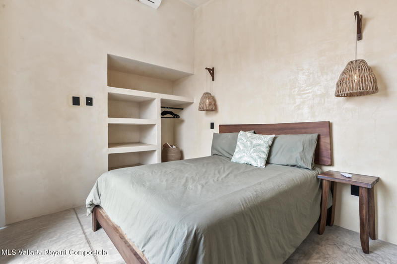 20251010180542029261000000 o