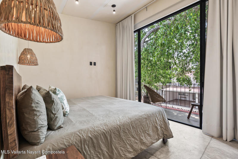 20251010180545750737000000 o