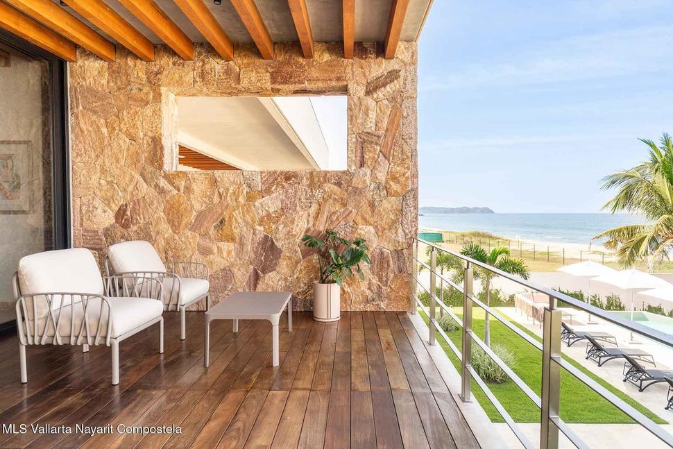 20251215203327348448000000 o