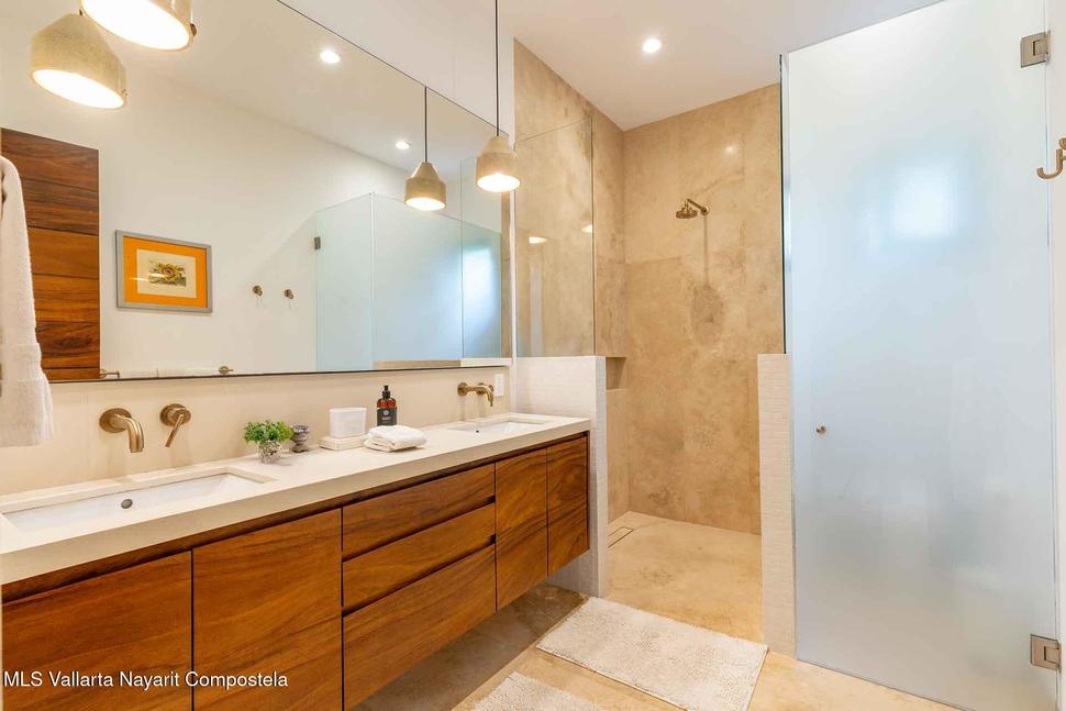 20251215203339079492000000 o