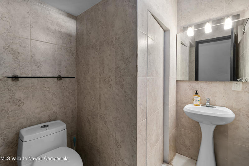 20251021163253198090000000 o