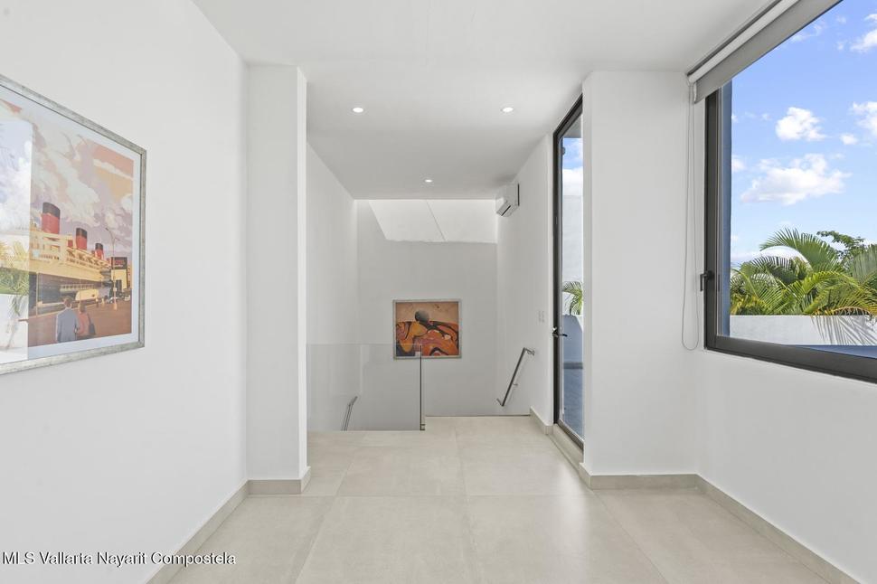 20251016220638387082000000 o